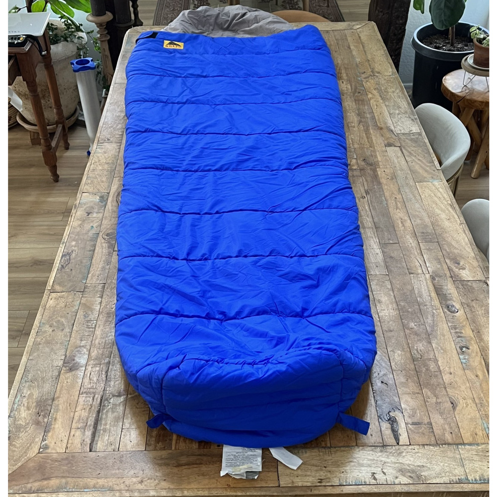 Kelty Clear Creek +20 Degree Sleeping Bag Large 32" x 80" Blue Rectangle